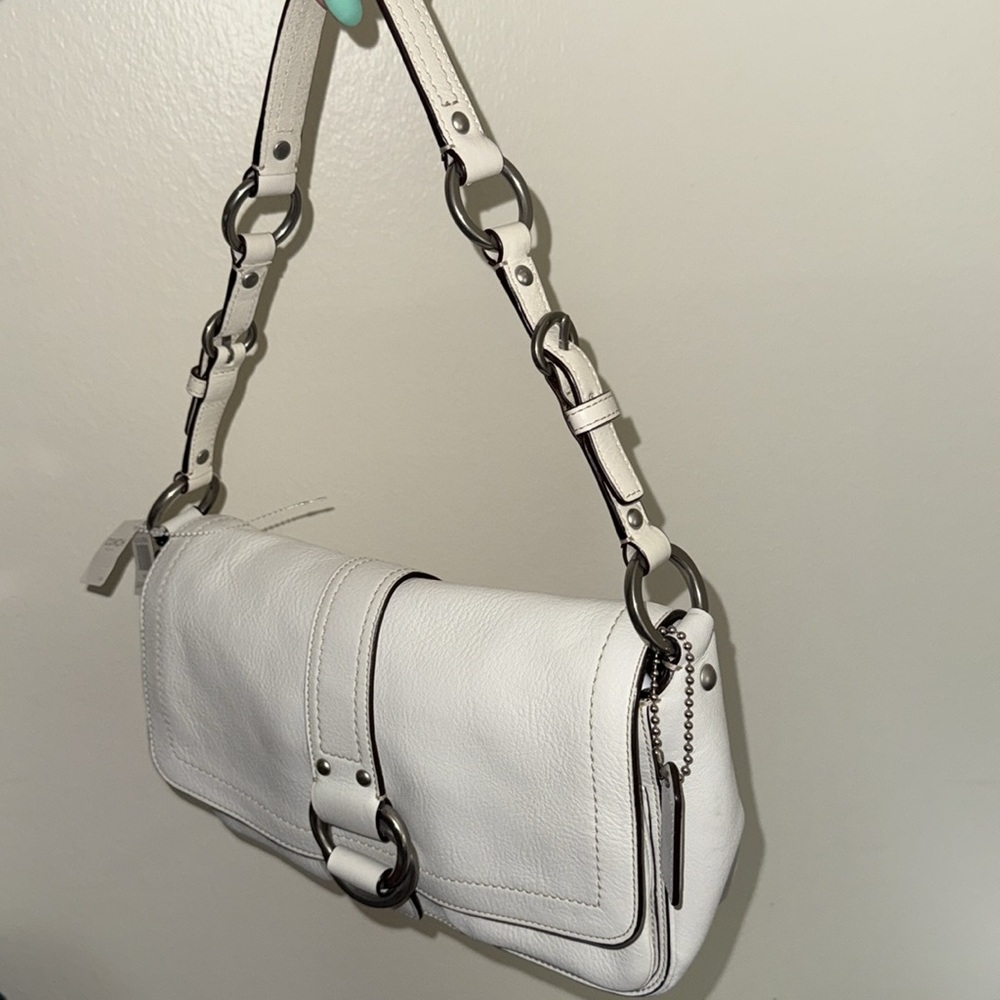 Coach White Leather‎ Shoulder Baguette Purse Silver Hardware - Picture 3 of 7